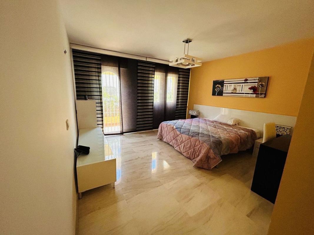 Venta de piso en Piso en Avenida atolón de coral s/n, Romana Playa, Marbella, Marbella
photo 4