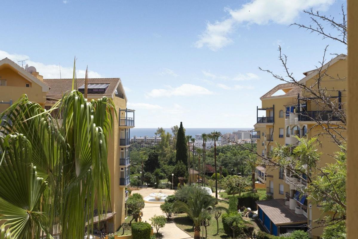 Продажа квартиры на Piso en Arroyo de la Miel, Benalmádena, Бенальмадена
photo 2