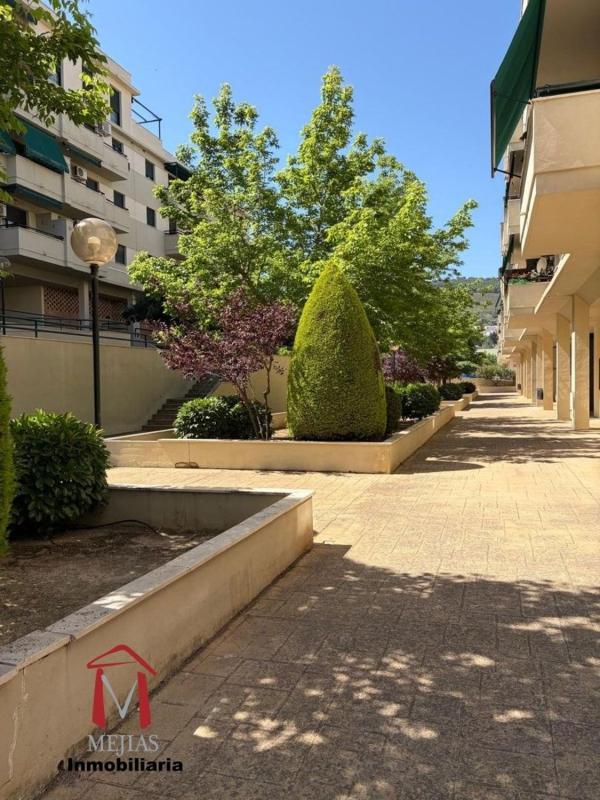 Sprzedaż mieszkania w Piso en Zona Fuentemora, Antequera, Antequera
photo 1
