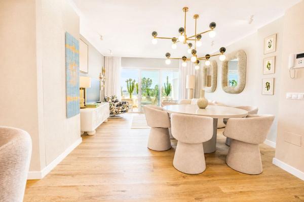 Venta de piso en Piso en Calle Miguel Delibes, 22, Rodeo Alto-Guadaiza-La Campana, Marbella, Marbella
thumbnail 1
