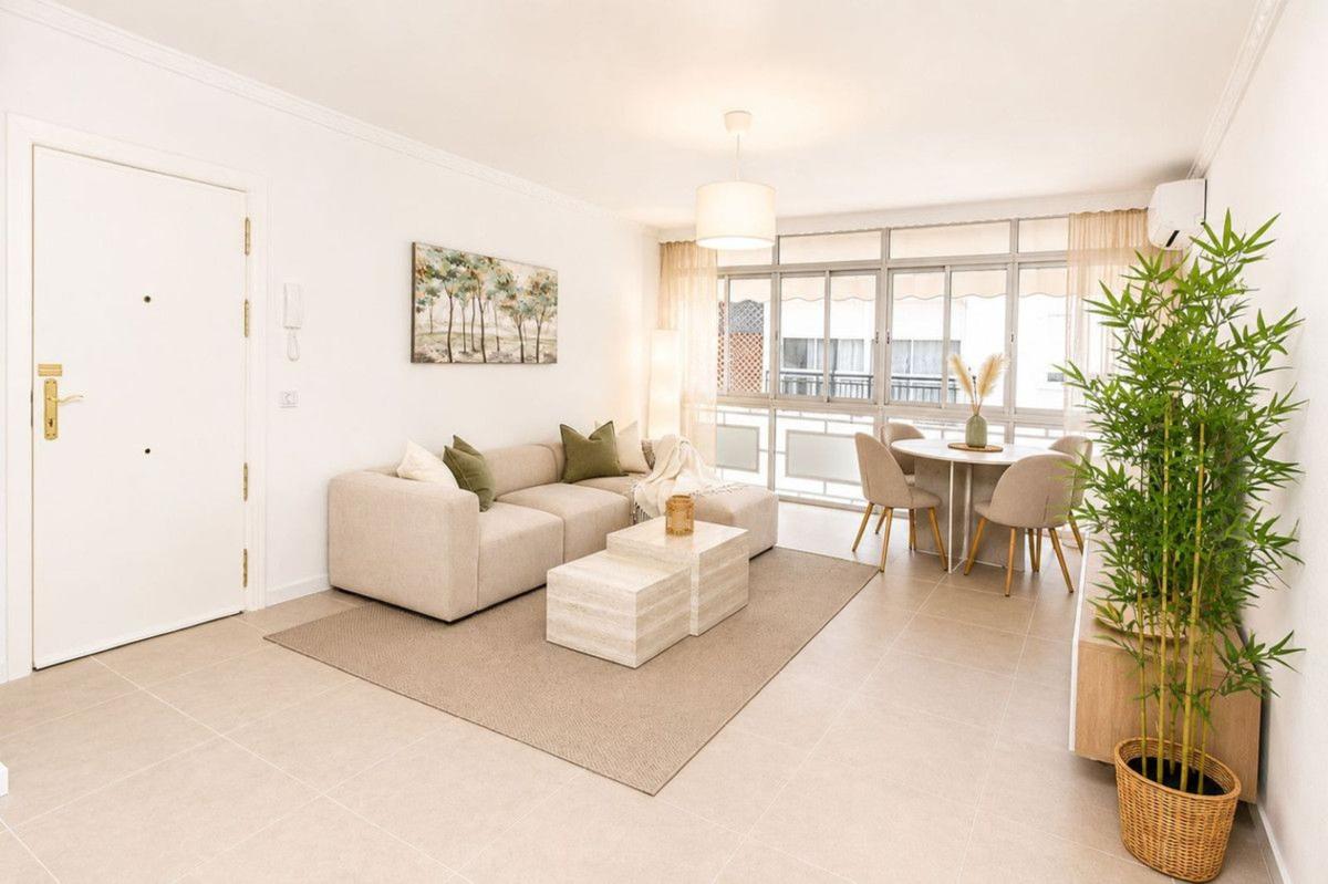 Sale of apartment in Piso en Calle San Cayetano, 16, Centro, Estepona, Estepona
photo 2