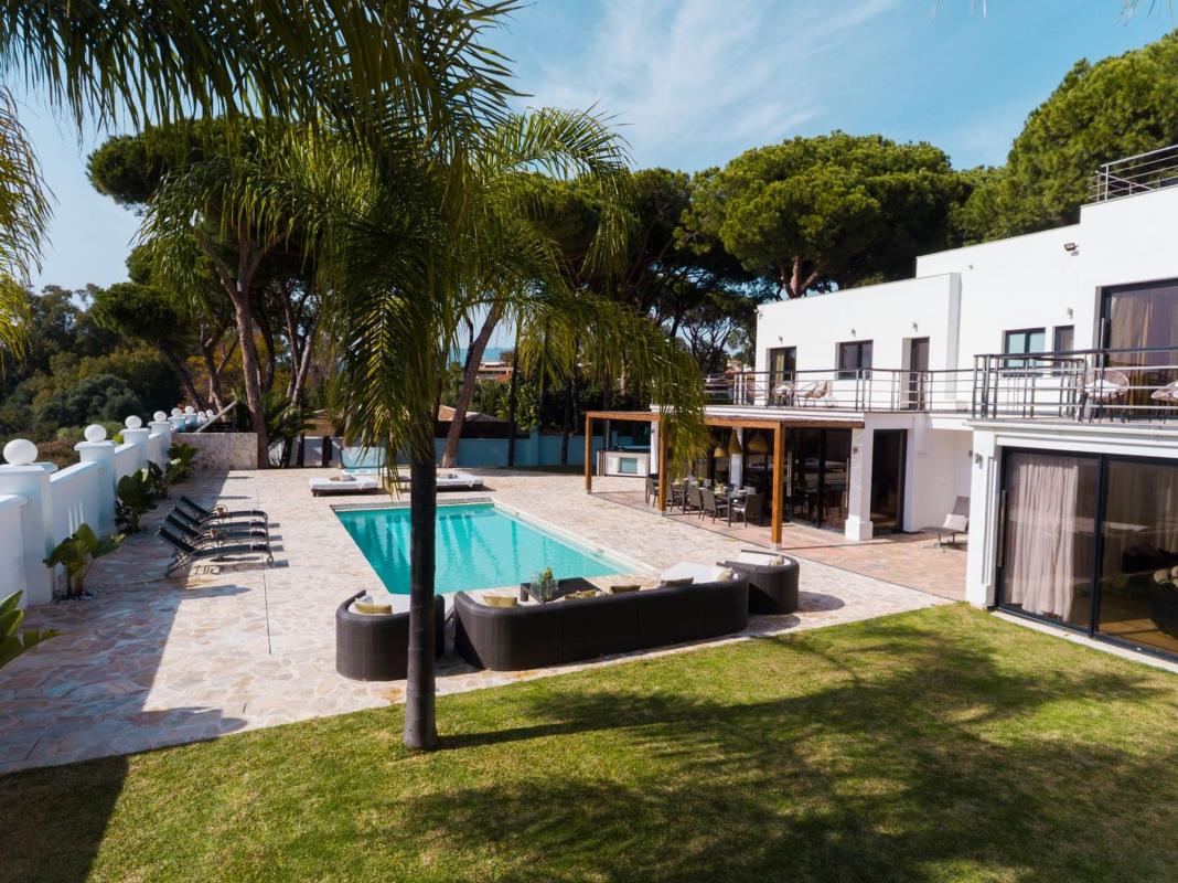 Properties for sale and rent in Spain photo 2