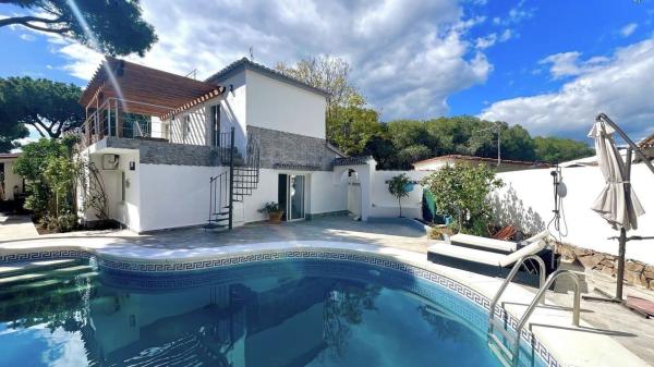 Casa o chalet independiente en Calle Lila, 7, Hacienda Elviria, Marbella photo 1
