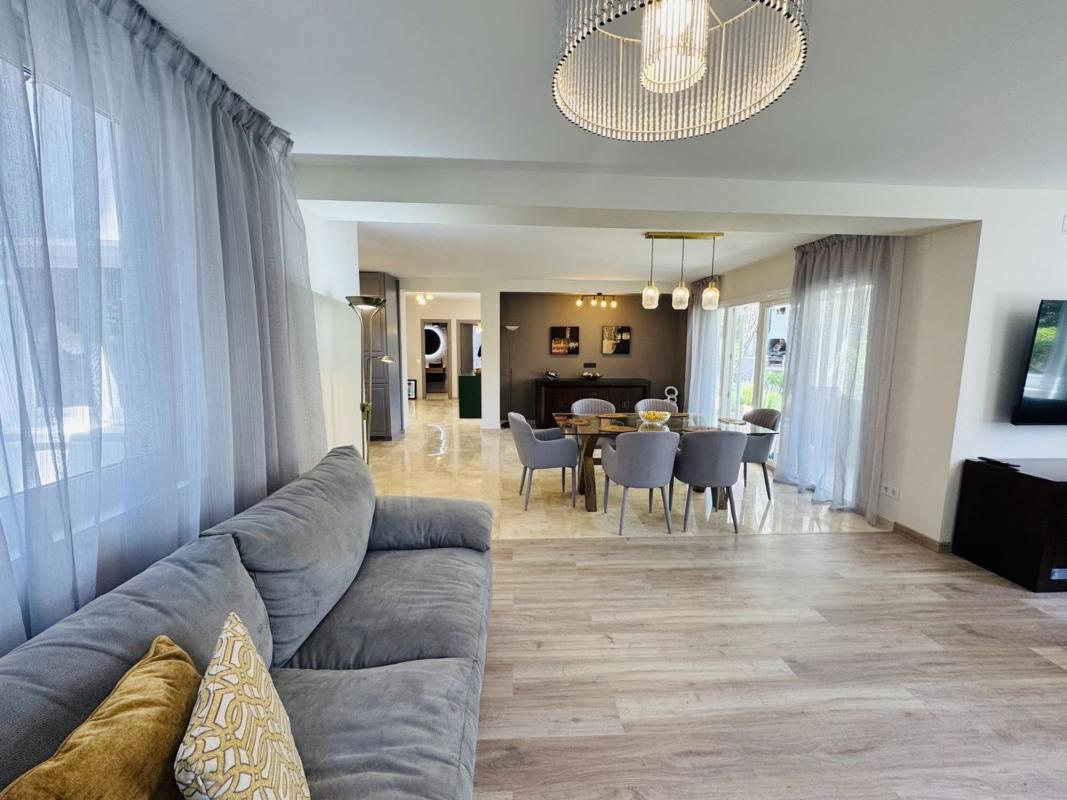 Properties for sale and rent in Spain photo 4