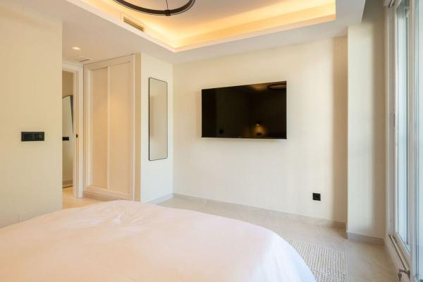 Venta de piso en Piso en Los Arqueros Golf & Country Club s/n, Los Arqueros-Puerto del Almendro, Benahavís, Benahavís
thumbnail 1