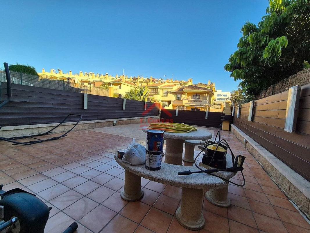 Venta de piso en Piso en Calle Cerro del Romeral, Camino Algarrobo - Las Arenas, Vélez-Malaga, Vélez-Malaga
photo 4