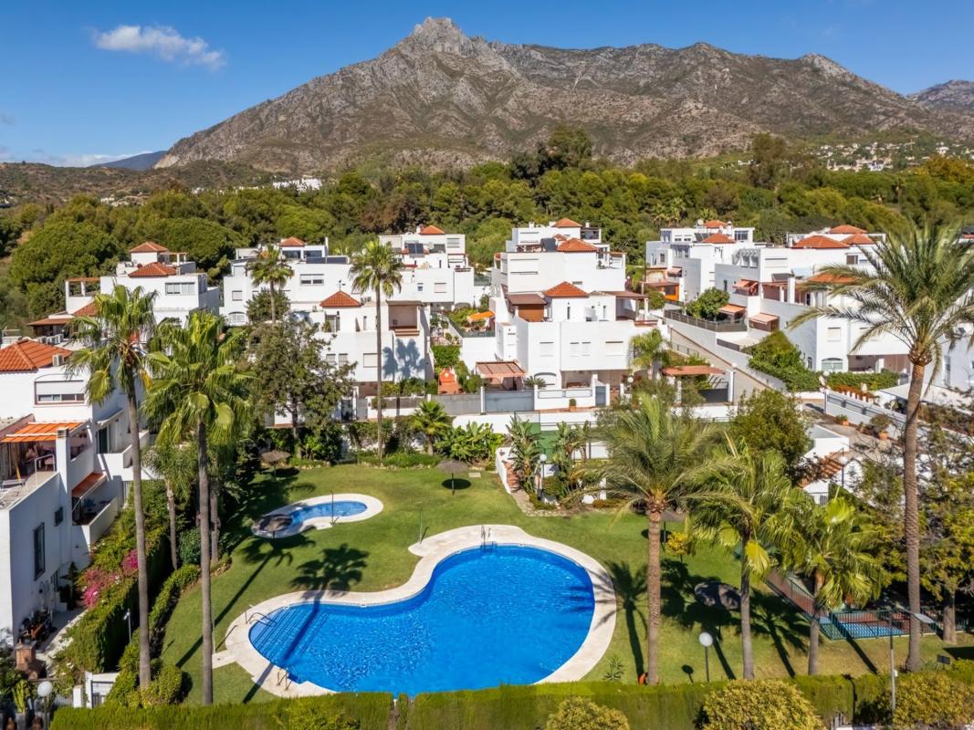 Properties for sale and rent in Spain photo 2
