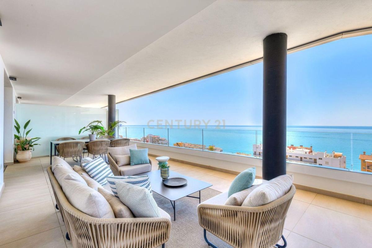 Sale of apartment in Piso en Calle Begoña, 1, Las Gaviotas, Fuengirola, Fuengirola
photo 1