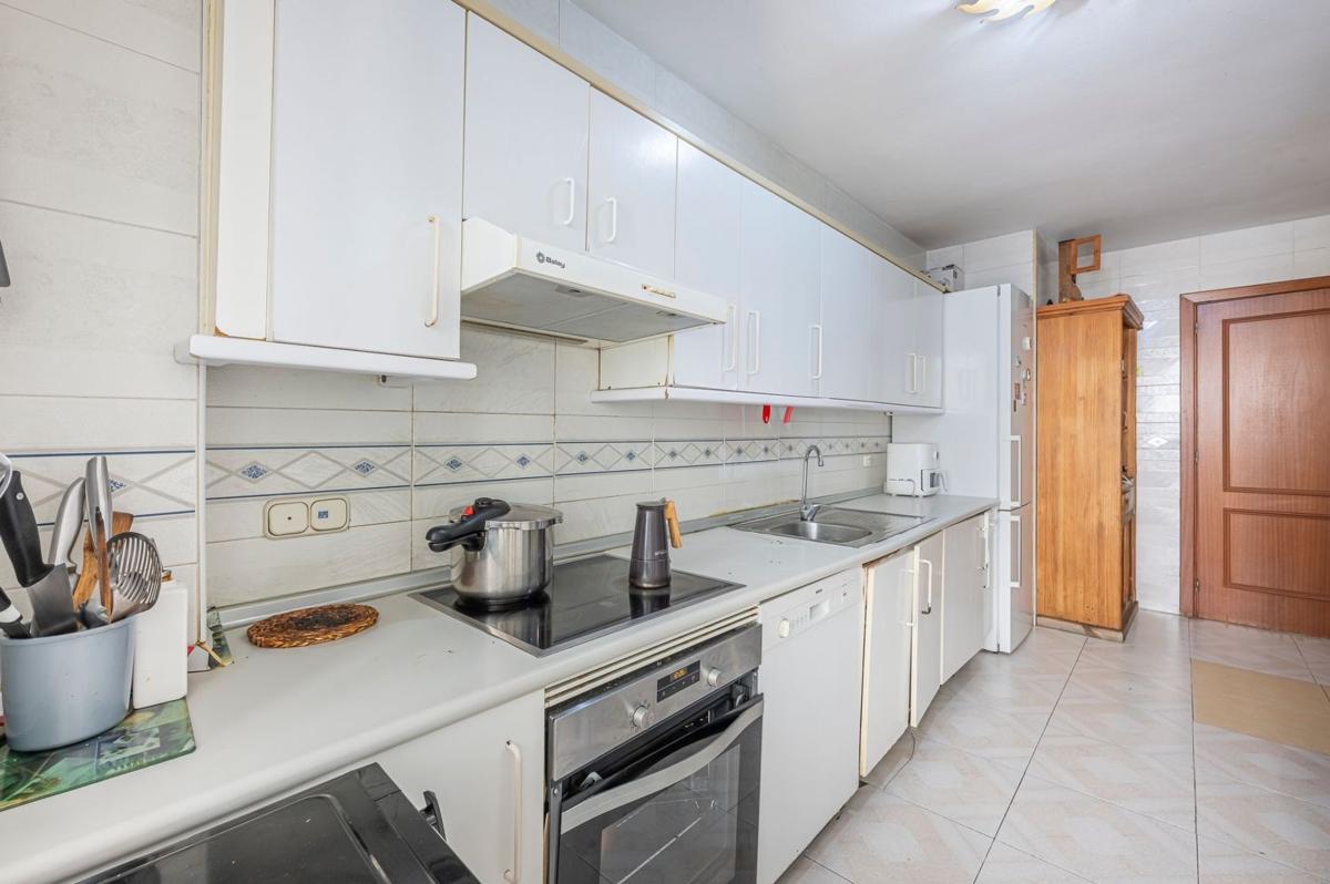 Sale of apartment in Piso en San Bernabe, La Puya - La Ermita, Marbella, Marbella
photo 2