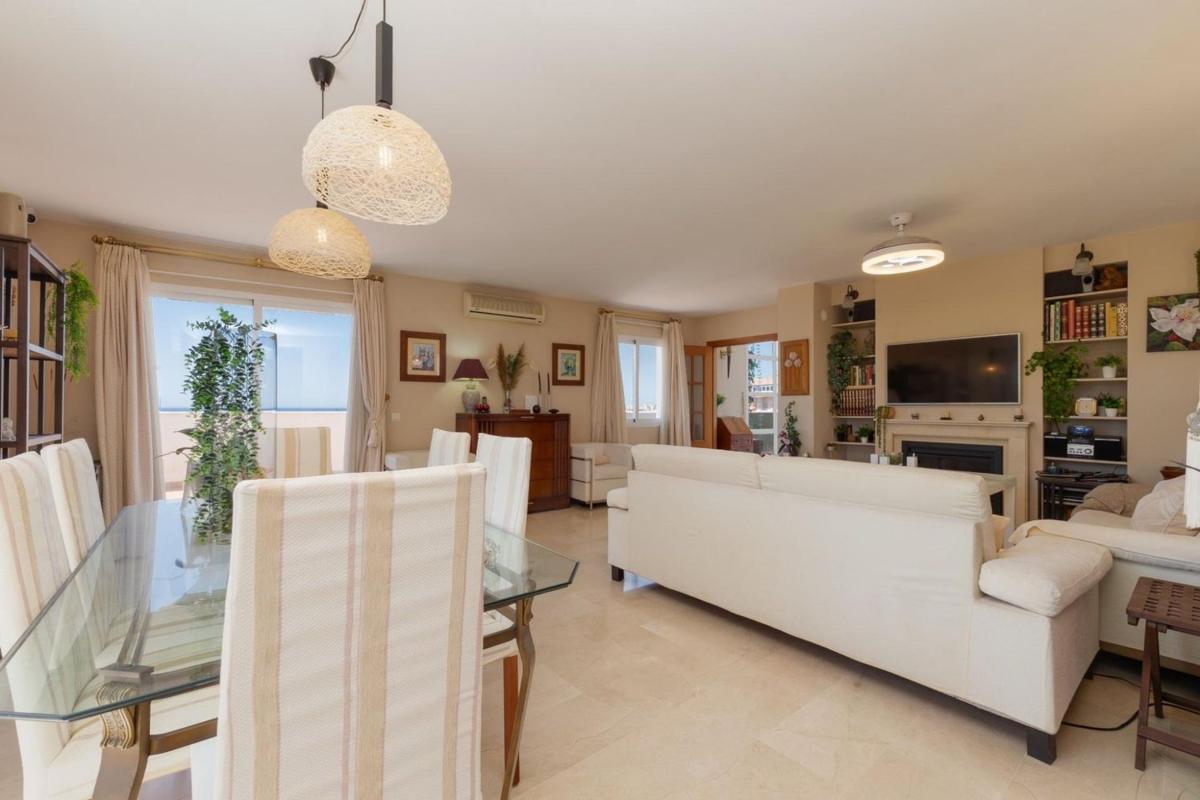Продажа пентхауса на Ático en Centro, Estepona, Эстепона photo 4