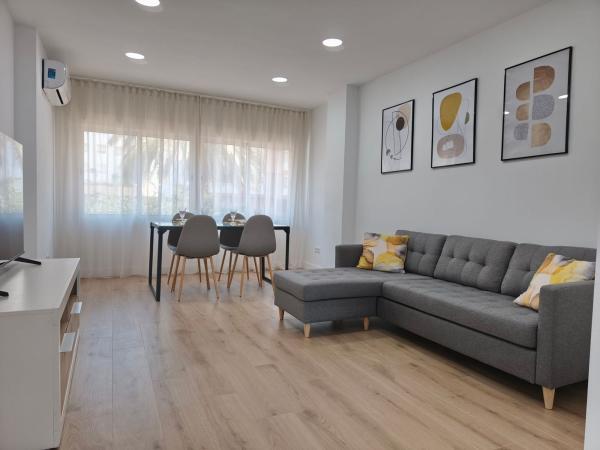 Sprzedaż mieszkania w Piso en Pol Ctra de Cártama, Málaga, Málaga
photo 1