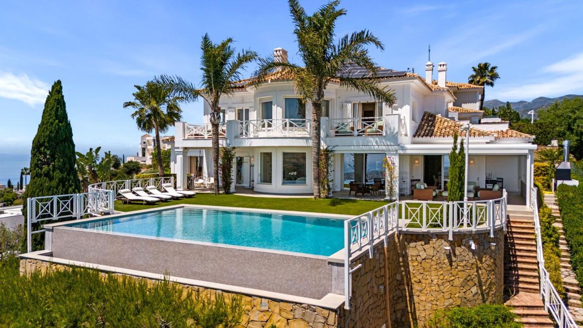 Properties for sale and rent in Spain photo 2