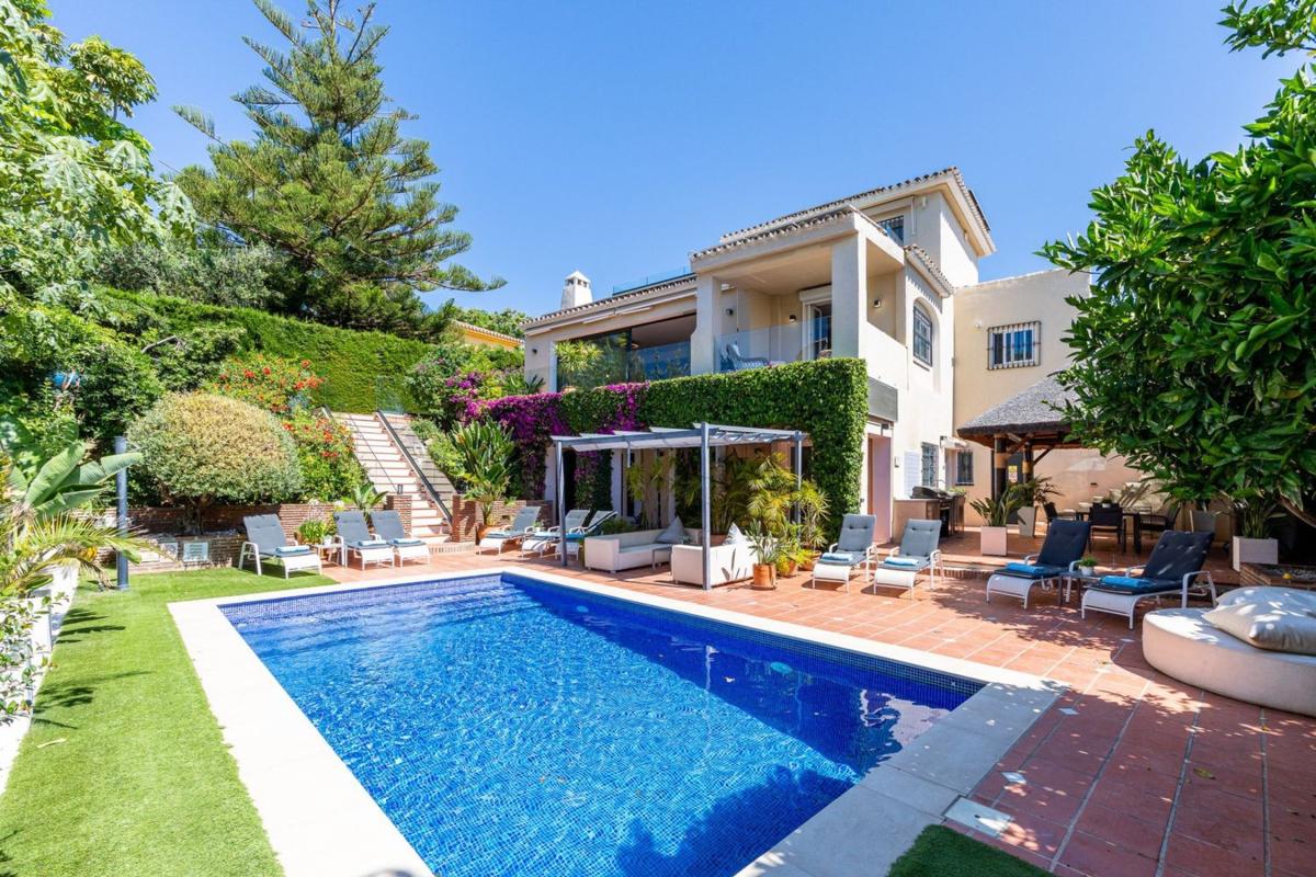 Properties for sale and rent in Spain photo 1