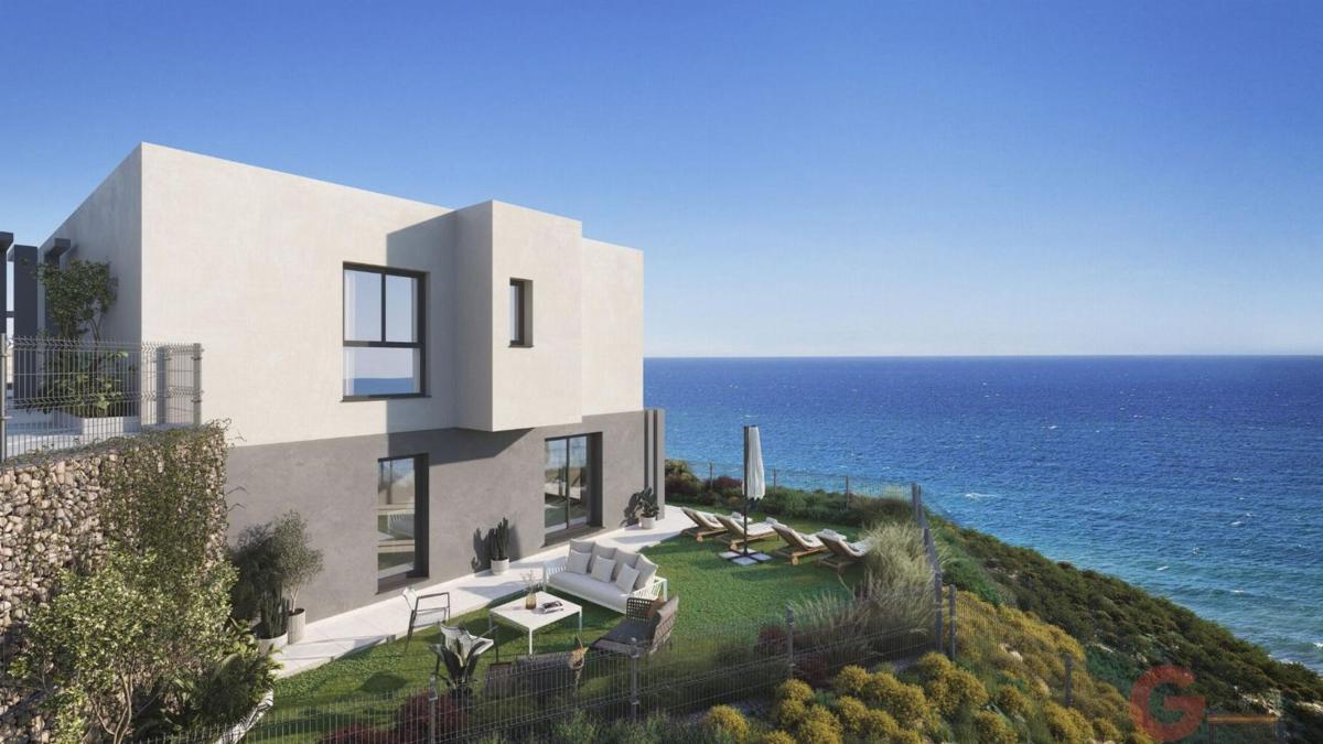 Properties for sale and rent in Spain photo 2