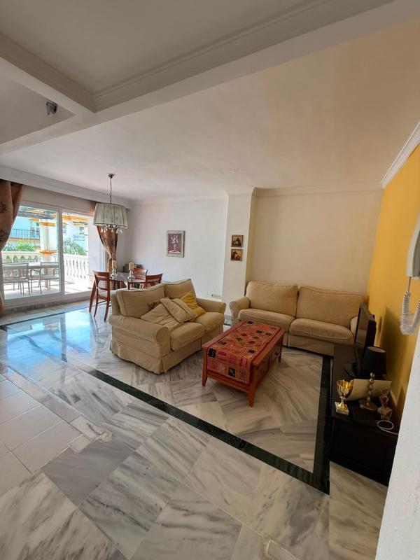 Venta de piso en Piso en La dama de noche s/n, La Dama de Noche-La Alzambra, Marbella, Marbella
photo 3