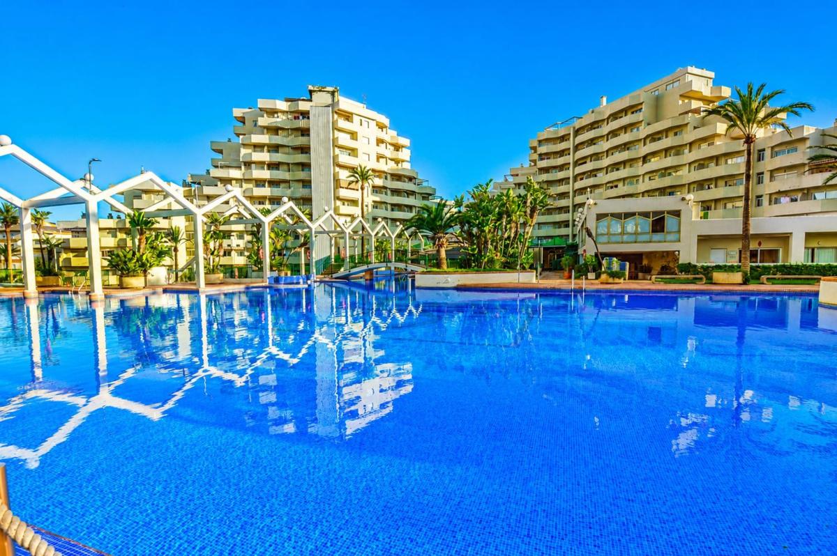 Sale of apartment in Piso en Parque de la Paloma, Benalmádena, Benalmádena
photo 1
