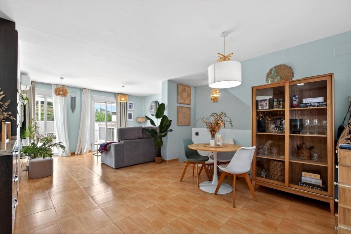 Properties for sale and rent in Spain photo 5
