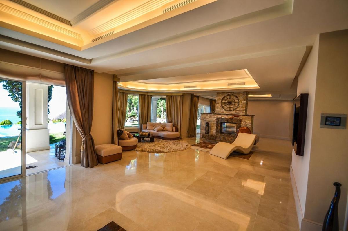 Properties for sale and rent in Spain photo 4
