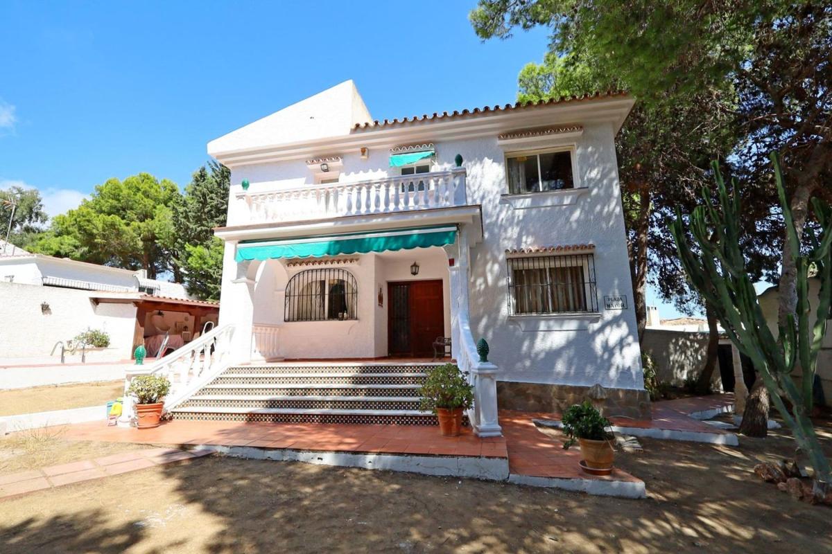 Properties for sale and rent in Spain photo 1