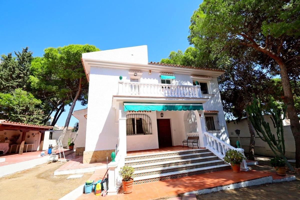 Properties for sale and rent in Spain photo 3