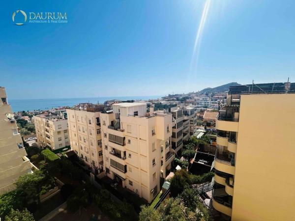 Venta de piso en Piso en Avenida Manuel Altolaguirre, La Cala del Moral, Rincón de la Victoria, Rincón de la Victoria
 photo 1