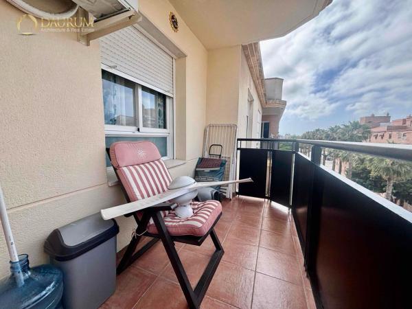 Venta de piso en Piso en Avenida de Molière, Puerta Blanca - Almudena, Málaga, Málaga
thumbnail 1