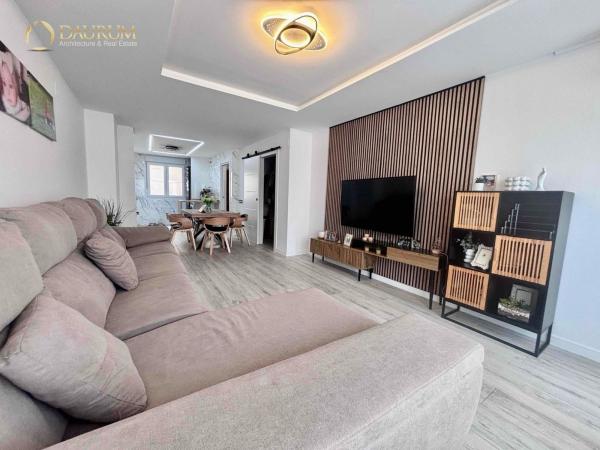 Venta de piso en Piso en Avenida de Molière, Puerta Blanca - Almudena, Málaga, Málaga
 photo 4