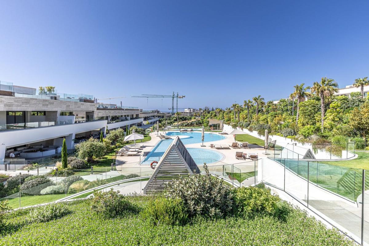 Sprzedaż duplexu w Dúplex en Lugar Urbanizacion Lomas de Rio Verde, Las Lomas de Río Verde, Marbella, Marbella photo 2