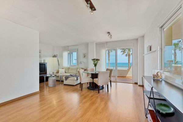 Venta de piso en Piso en Rey de España, 110, Centro Ciudad, Fuengirola, Fuengirola
 photo 4