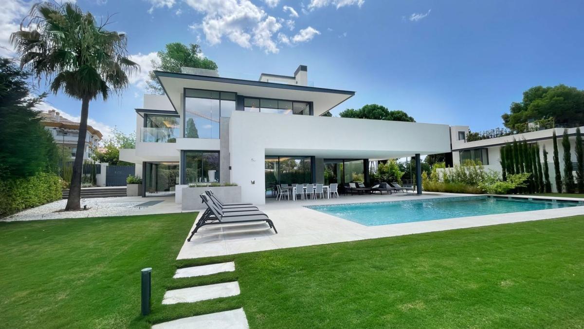 Properties for sale and rent in Spain photo 2