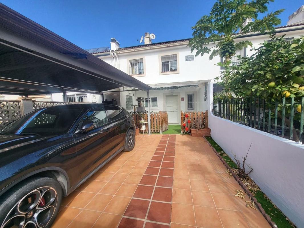Properties for sale and rent in Spain photo 2