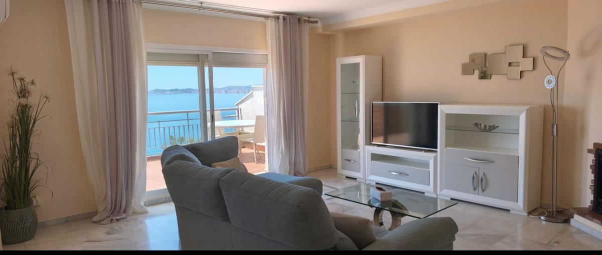 Venta de duplex en Dúplex en Calle Faro, 23, Zona Centro Comercial Torrequebrada, Benalmádena, Benalmádena photo 1