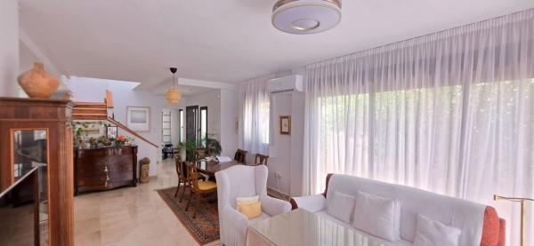 Casa o chalet independiente en Calle Santa Elena, Capellanía - Retamar, Alhaurín de la Torre thumbnail 2