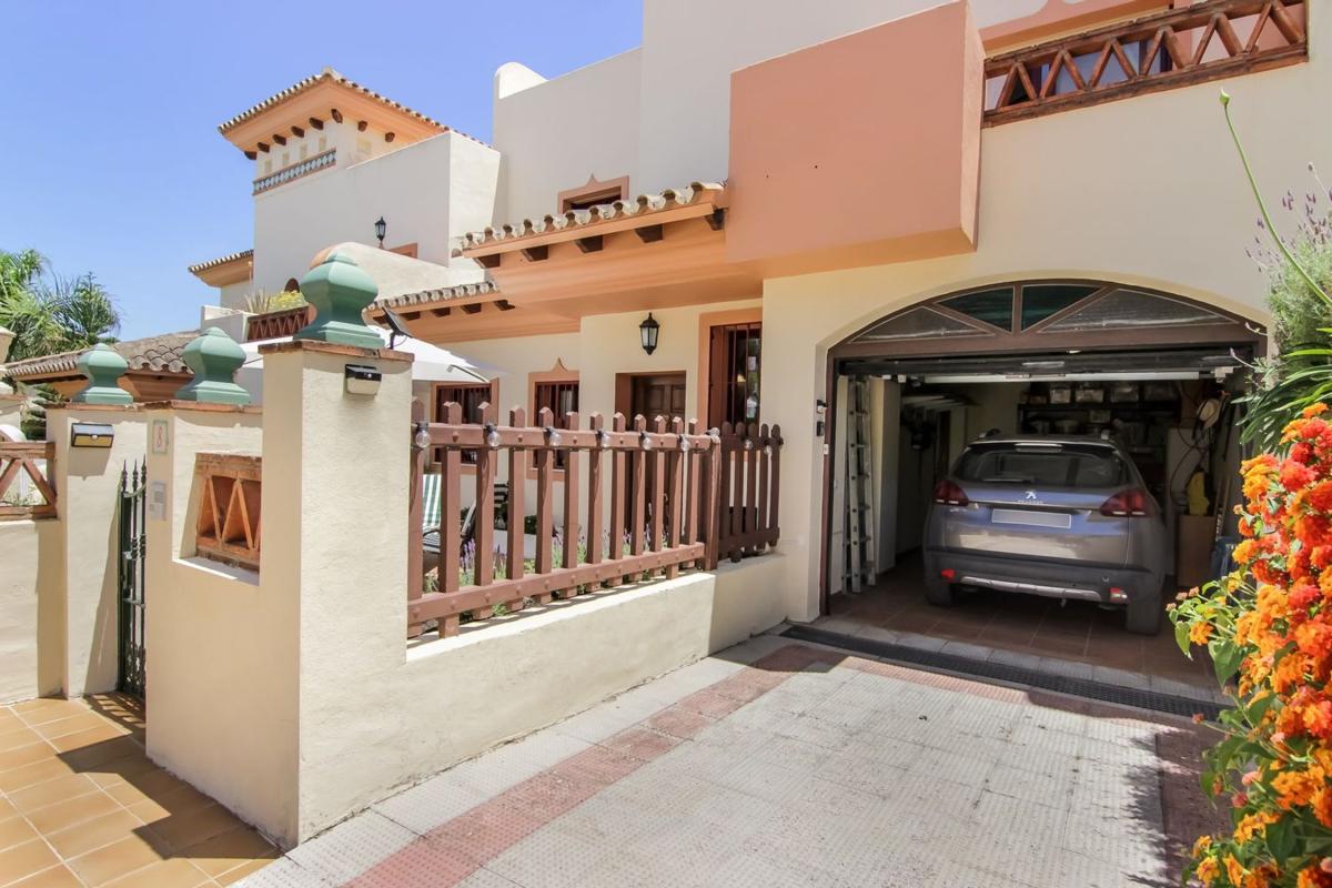 Properties for sale and rent in Spain photo 3