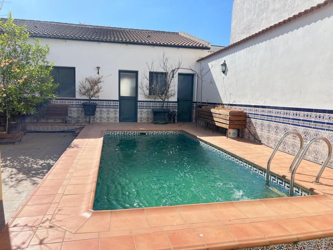 Properties for sale and rent in Spain photo 5