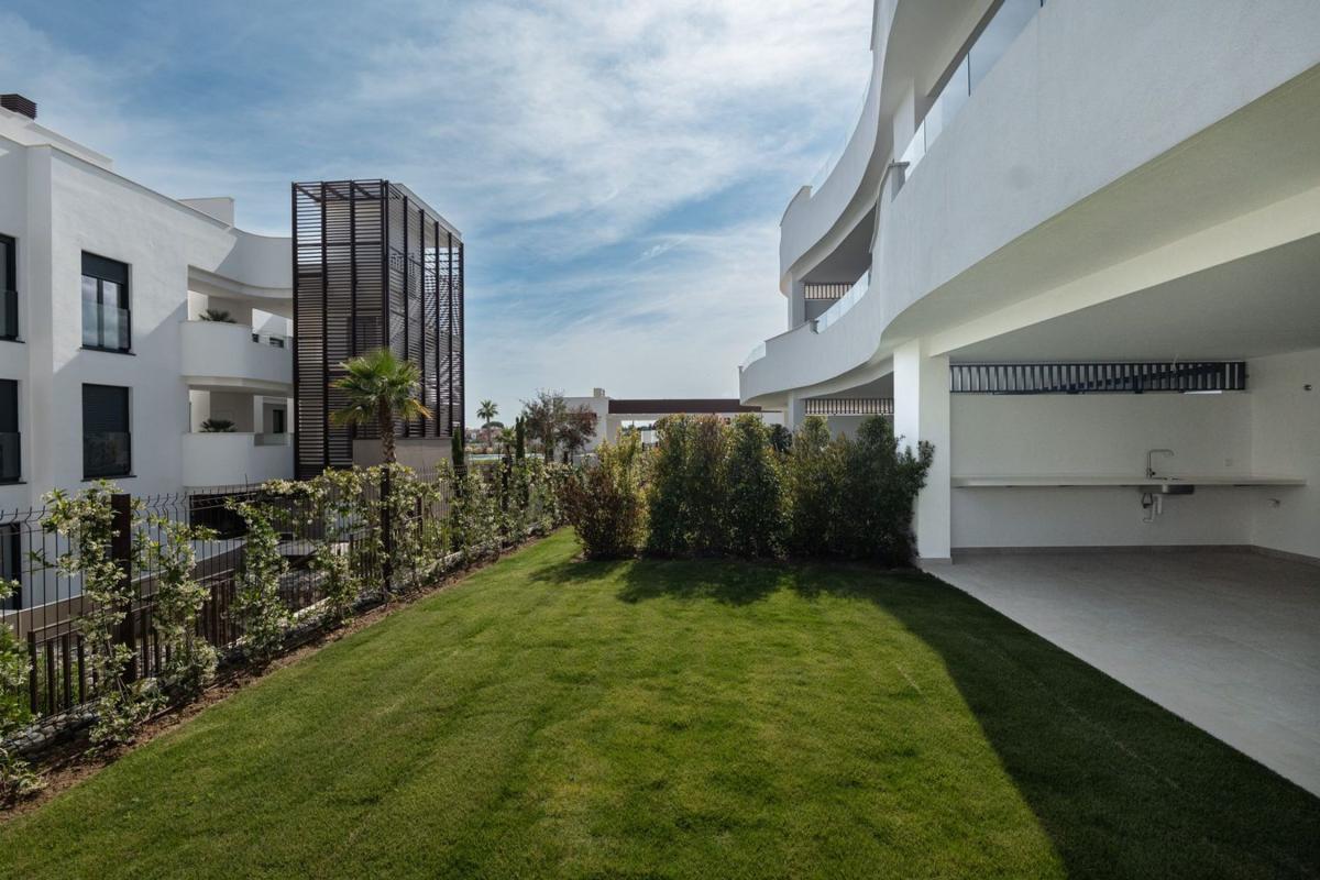 Продажа квартиры на Piso en C. Lago de Sanabria, Bel-Air, Estepona, Эстепона
photo 3