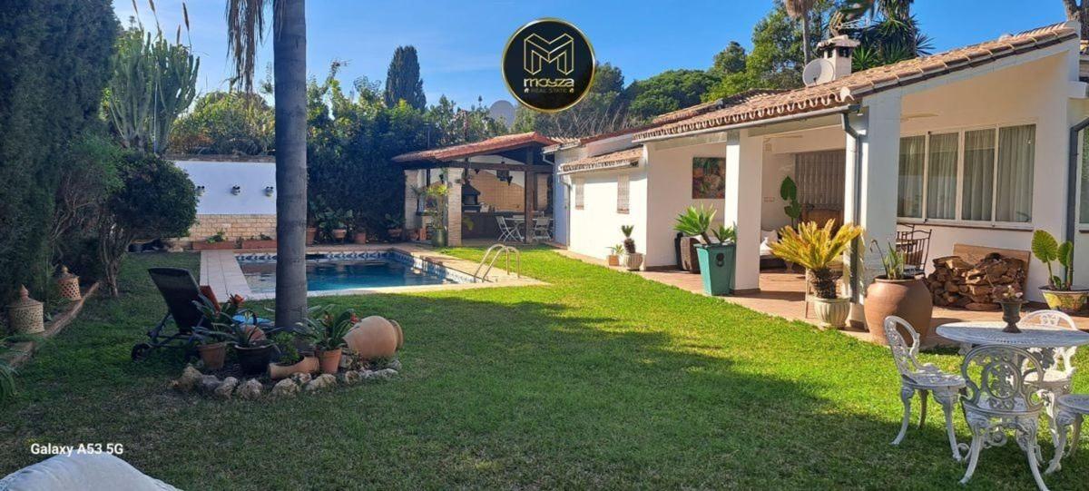 Sale of independent chalet in Casa o chalet en Atalaya-Isdabe, Estepona, Estepona
photo 2