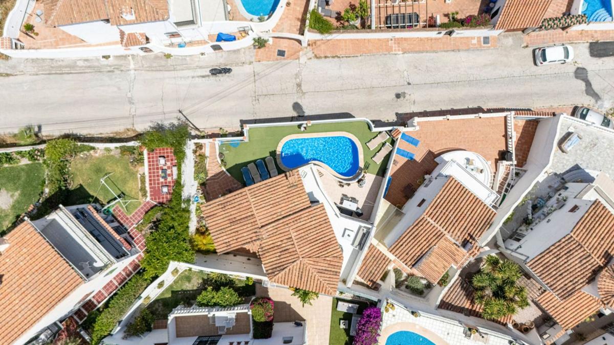 Properties for sale and rent in Spain photo 2