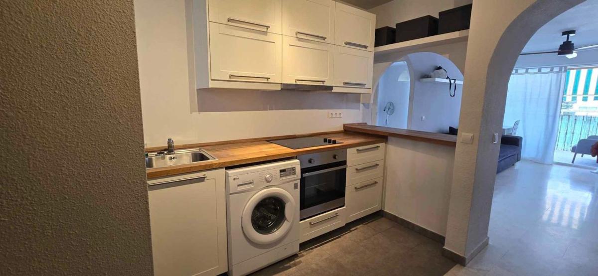 Venta de piso en Piso en Arroyo de la Miel, Benalmádena, Benalmádena
photo 3