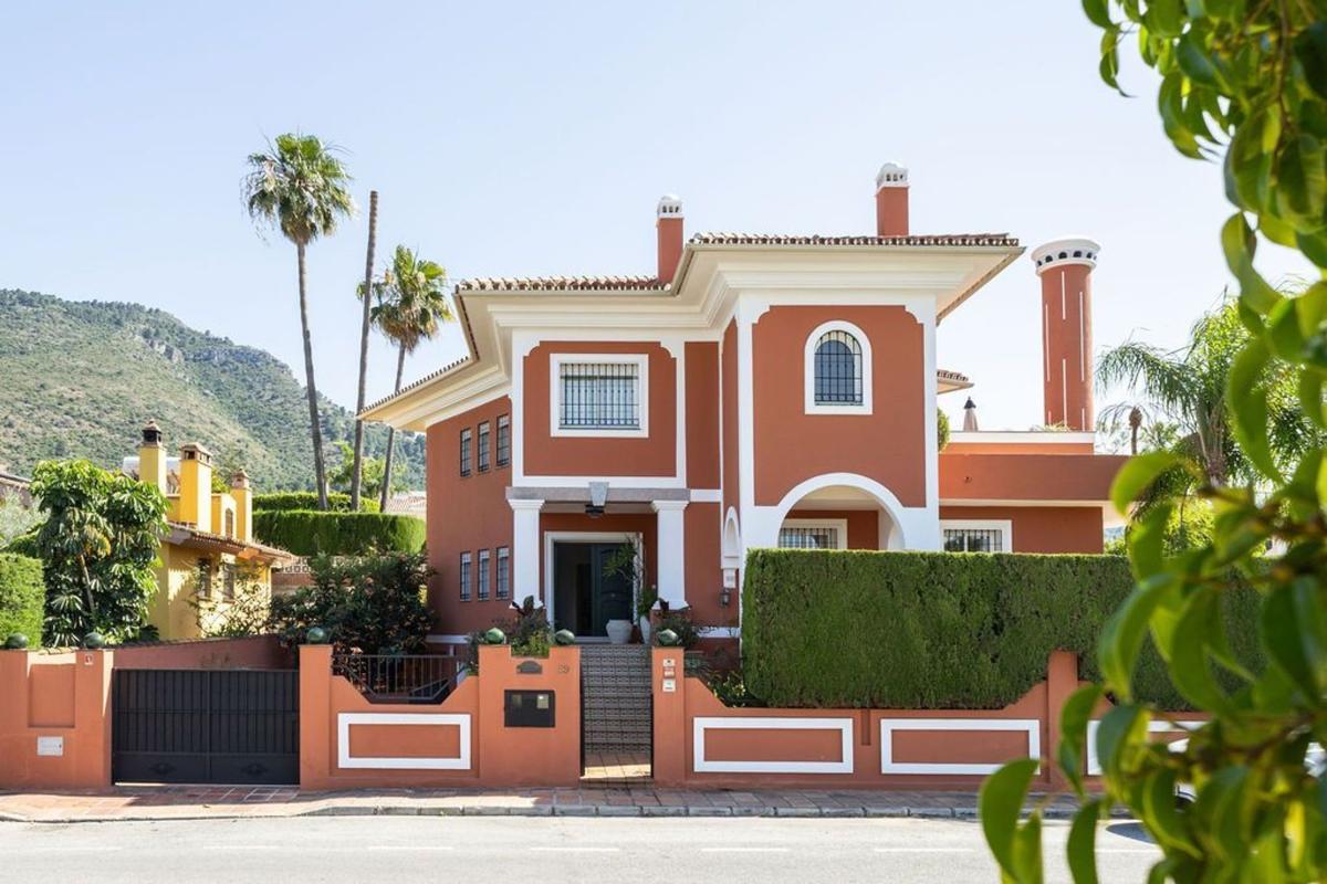 Properties for sale and rent in Spain photo 2