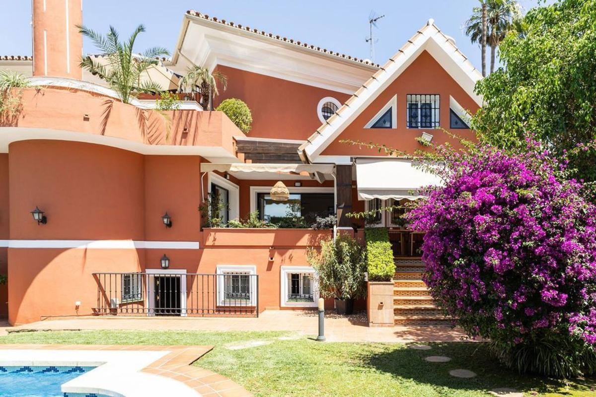 Properties for sale and rent in Spain photo 4