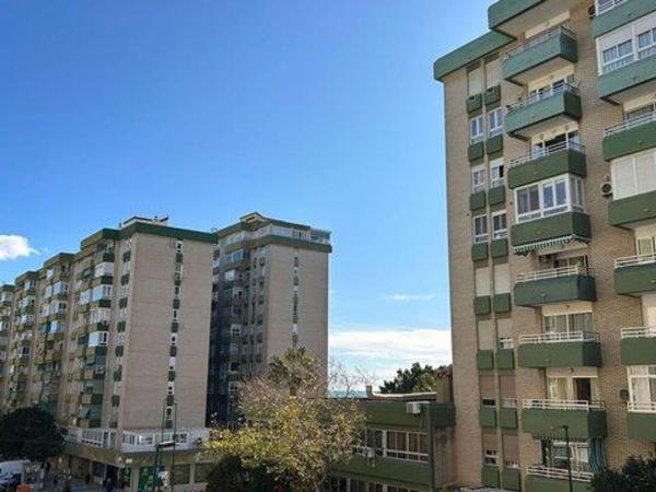 Venta de piso en Piso en Magistrado Salvador Barbe, La Florida - Parque norte, Málaga, Málaga
 photo 1