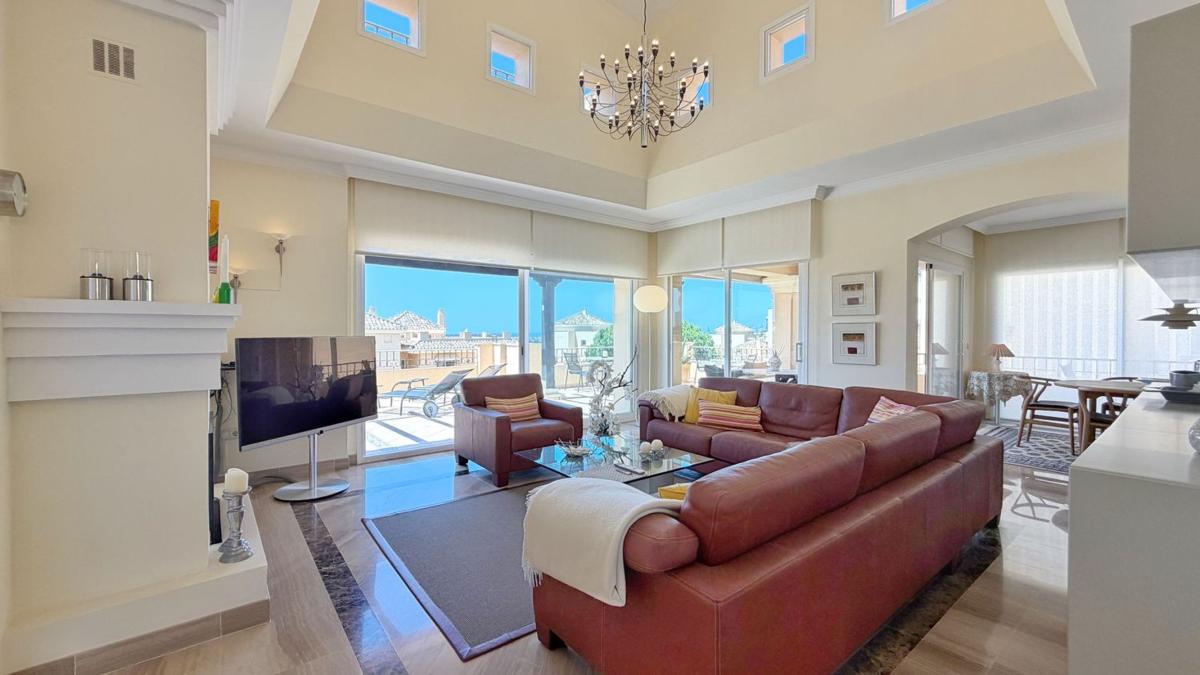 Sprzedaż duplexu w Dúplex en Antonio Zarco-elviria Sur, 24, Hacienda Elviria, Marbella, Marbella photo 2