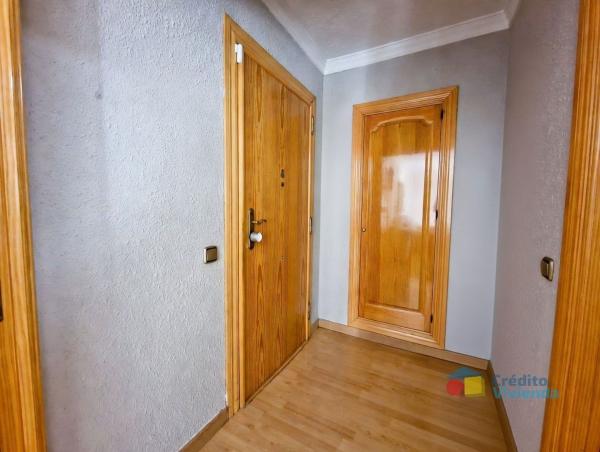 Venta de piso en Piso en Calle Héroe de Sostoa, El Torcal, Málaga, Málaga
 photo 4