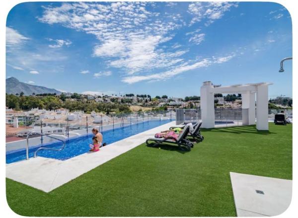 Venta de piso en Piso en Calle Quevedo s/n, Rodeo Alto-Guadaiza-La Campana, Marbella, Marbella
 photo 2