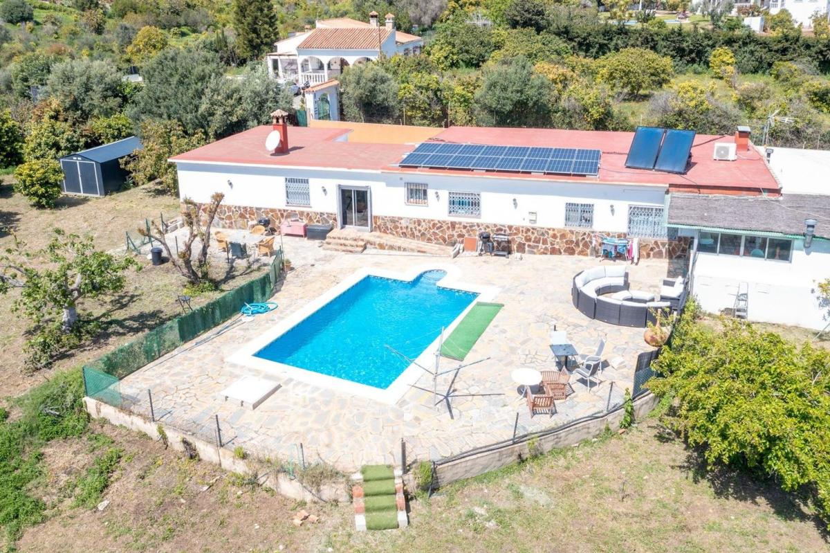 Sale of rural property in Finca rústica en Diseminado la Alberdina, 235, Las Lomas, Estepona , Estepona photo 1