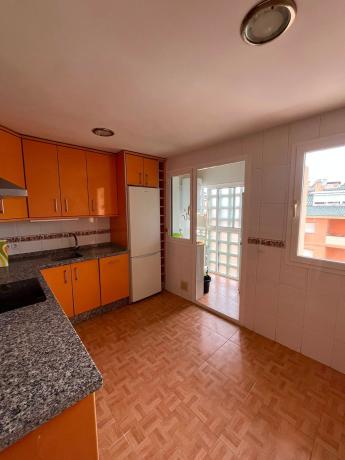 Sprzedaż mieszkania w Piso en Calle Espinosa, 4, San Luis de Sabinillas, Manilva, Manilva
photo 1