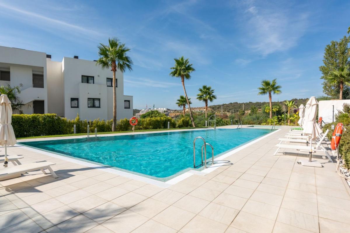 Продажа квартиры на Piso en Calle del Agua, Guadalobón, Estepona, Эстепона
photo 1