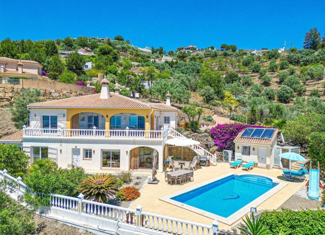 Properties for sale and rent in Spain photo 1
