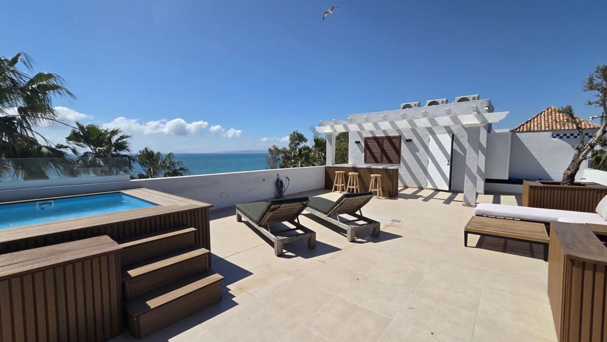 Продажа пентхауса на Ático en Llanos Matagorda s/n, Punta Plata, Estepona, Эстепона photo 1